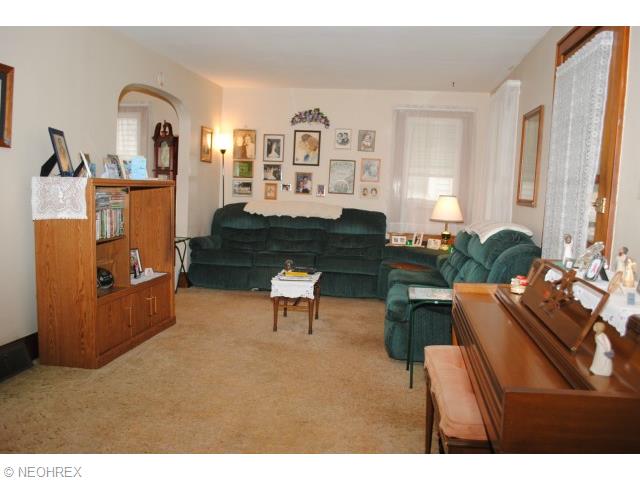 415 E Wilbeth Rd, Akron, OH 44301 photo 6