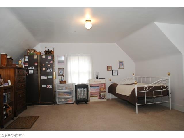 415 E Wilbeth Rd, Akron, OH 44301 photo 8