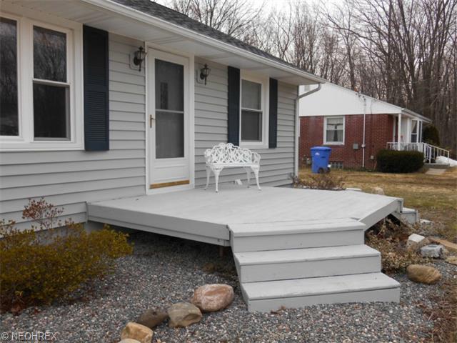 6438 Murray Ave, Ashtabula, OH 44004 photo 3