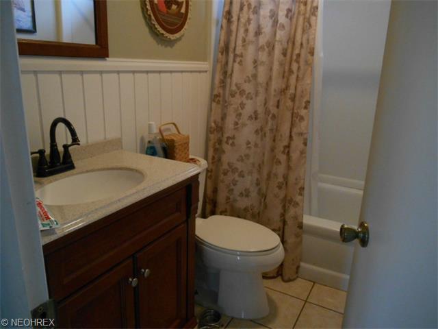 6438 Murray Ave, Ashtabula, OH 44004 photo 21