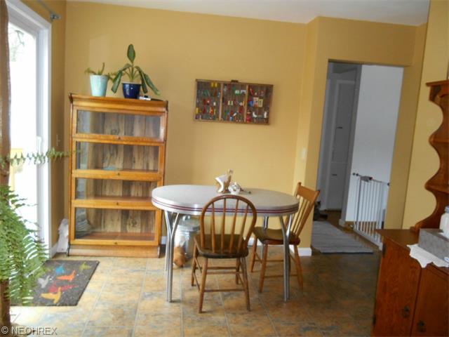 6438 Murray Ave, Ashtabula, OH 44004 photo 13