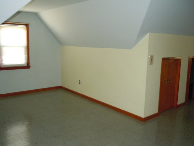 8103 Ackley Rd, Parma, OH 44129 photo 12