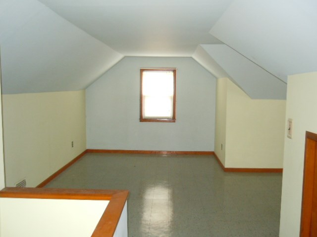 8103 Ackley Rd, Parma, OH 44129 photo 10