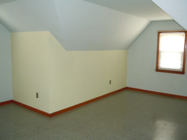 8103 Ackley Rd, Parma, OH 44129 photo 11