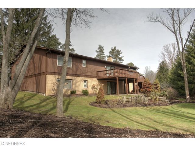 527 Beaverbrook Dr, Akron, OH 44333 photo 23