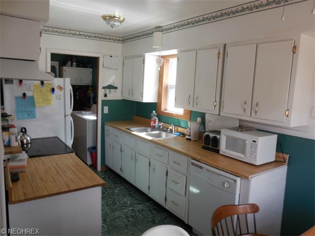 375 White Oak Dr, Elyria, OH 44035 photo 7