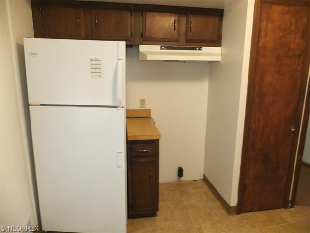 5406 Ackley Rd, Parma, OH 44129 photo 4