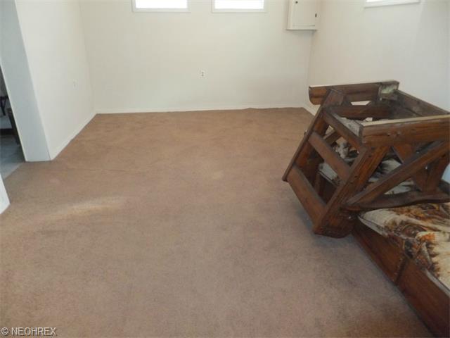 5406 Ackley Rd, Parma, OH 44129 photo 11