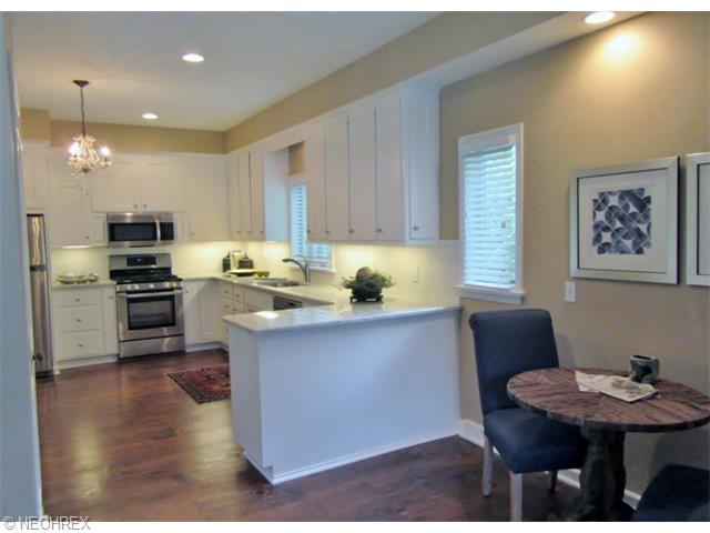 482 Saint Andrews Dr, Akron, OH 44303 photo 7