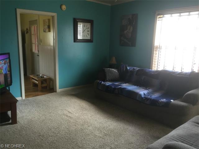 1119 E 16th St, Ashtabula, OH 44004 photo 6