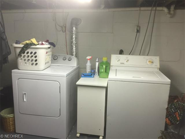 1119 E 16th St, Ashtabula, OH 44004 photo 9