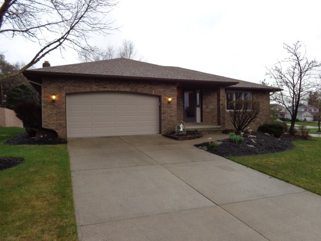 4317 Pine Forest Dr, Parma, OH 44134 photo 1