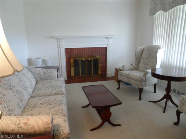 247 Overlook Blvd, Struthers, OH 44471 photo 8