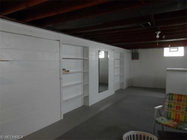 247 Overlook Blvd, Struthers, OH 44471 photo 14