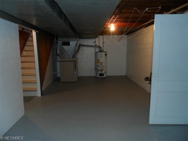 247 Overlook Blvd, Struthers, OH 44471 photo 15