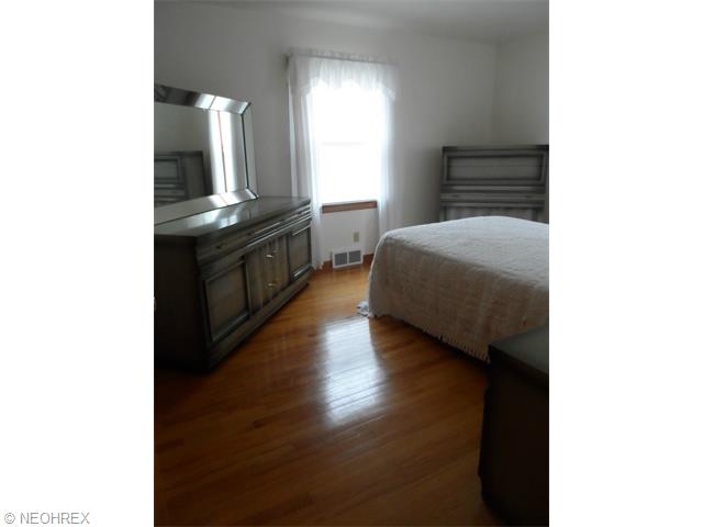 247 Overlook Blvd, Struthers, OH 44471 photo 4