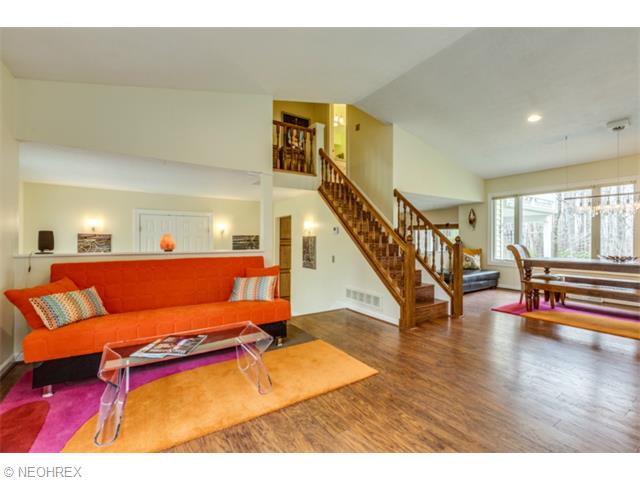 11670 Stonegate Dr, Chardon, OH 44024 photo 2