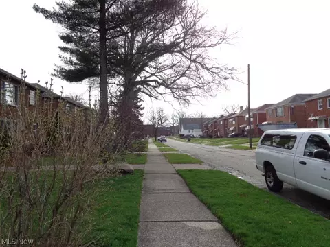 5618 Warwick Dr, Parma, OH 44129 photo 16