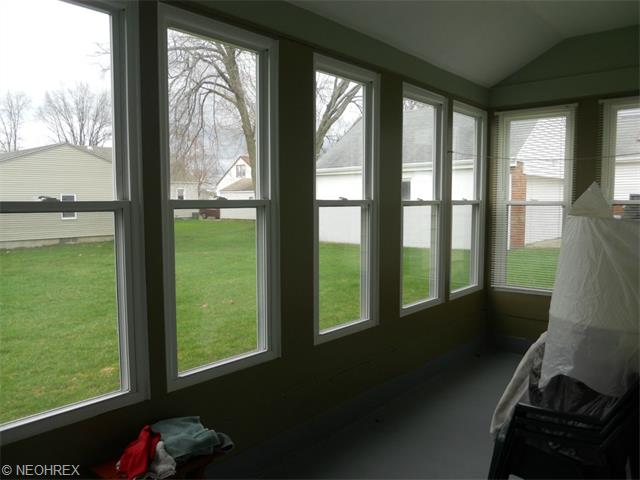 229 Harvey St, Struthers, OH 44471 photo 18