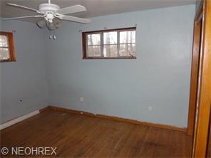 6220 Eavenson Rd, Brook Park, OH 44142 photo 8