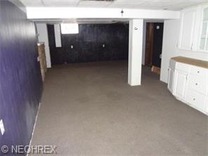 6220 Eavenson Rd, Brook Park, OH 44142 photo 9