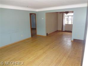 6220 Eavenson Rd, Brook Park, OH 44142 photo 2
