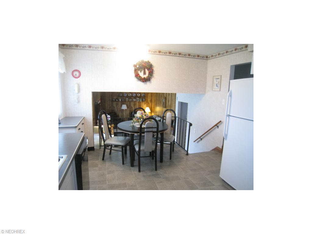 7628 Roeper Rd, Parma, OH 44134 photo 12