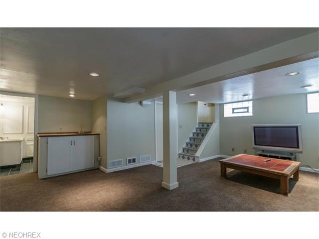 320 E 195th St, Euclid, OH 44119 photo 16