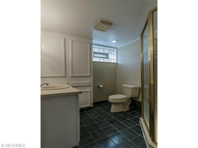 320 E 195th St, Euclid, OH 44119 photo 17