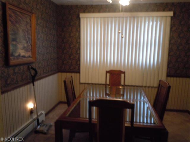 918 Pearson Cir #2, Youngstown, OH 44512 photo 3