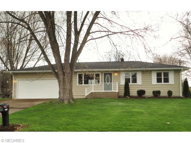 42900 Emerald Dr, Elyria, OH 44035 photo 1