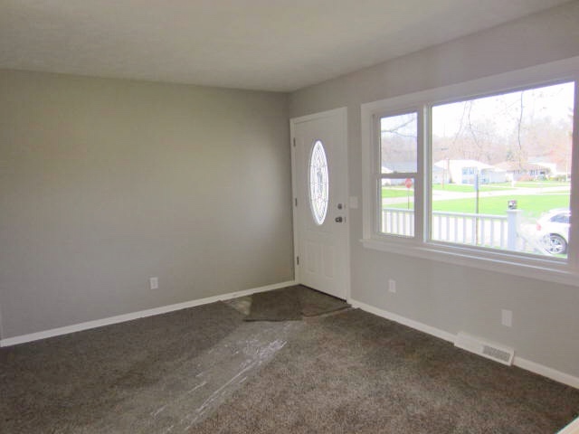 42900 Emerald Dr, Elyria, OH 44035 photo 3