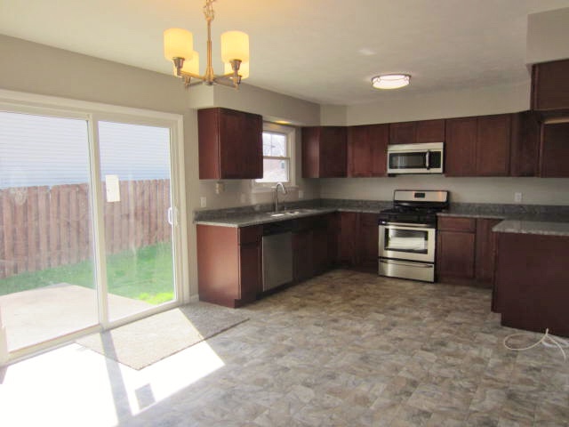 42900 Emerald Dr, Elyria, OH 44035 photo 6