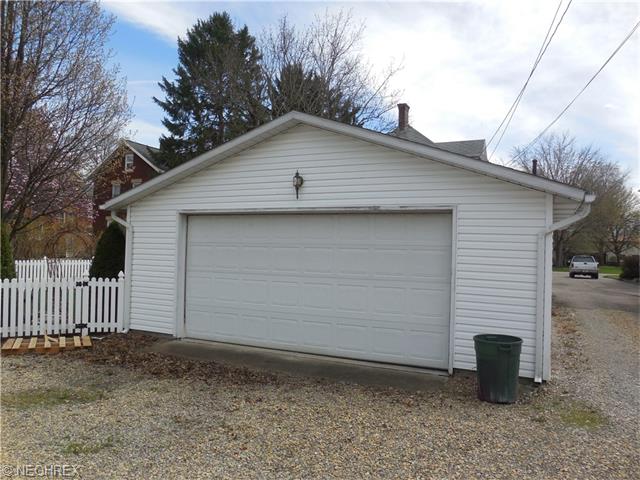 513 E Iron Ave, Dover, OH 44622 photo 5