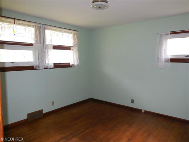 5757 Springrove Dr, Solon, OH 44139 photo 8