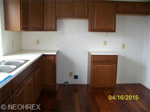2332 E 32nd St, Lorain, OH 44055 photo 6