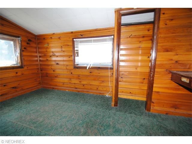 1560 E 196 St, Euclid, OH 44117 photo 3
