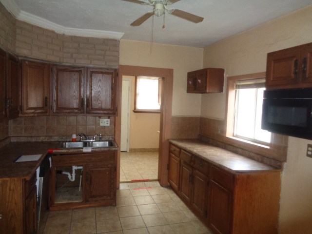 1722 E 32nd St, Lorain, OH 44055 photo 5