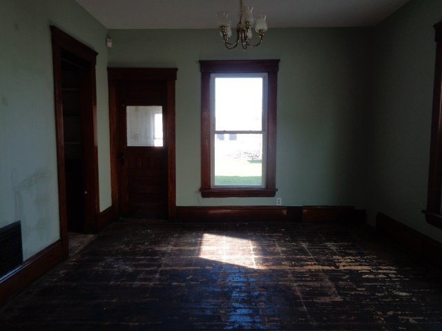 1879 E 29th St, Lorain, OH 44055 photo 4