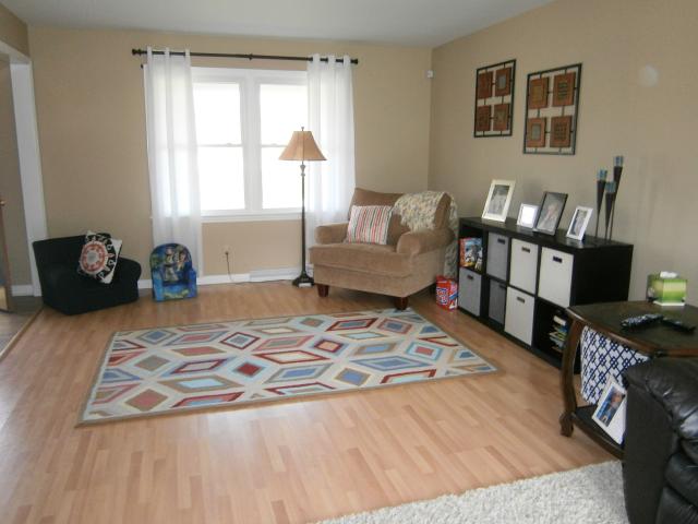 135 Forest Garden Dr, Boardman, OH 44512 photo 4