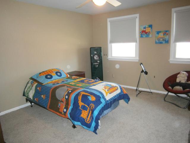 135 Forest Garden Dr, Boardman, OH 44512 photo 16