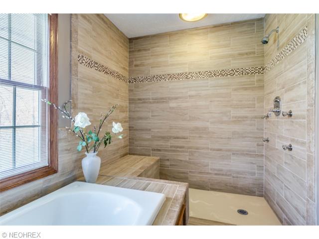 1808 Cedarhurst Dr, Wickliffe, OH 44092 photo 18