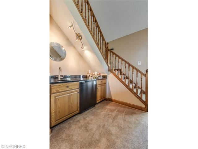 1808 Cedarhurst Dr, Wickliffe, OH 44092 photo 6