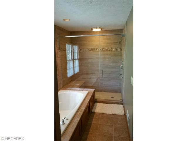 1808 Cedarhurst Dr, Wickliffe, OH 44092 photo 19