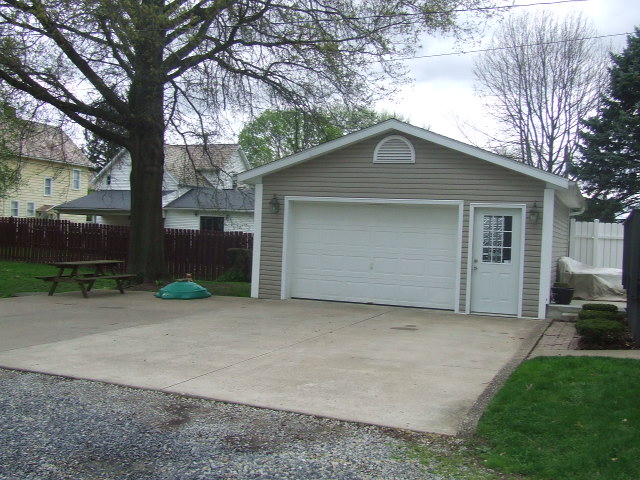 1020 Dover Ave, Dover, OH 44622 photo 19