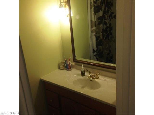 722 Strowbridge Dr, Huron, OH 44839 photo 5
