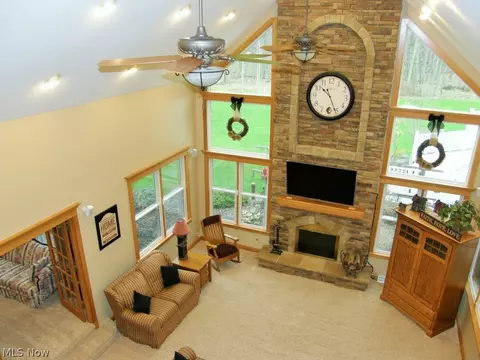 6620 Amelia Ave, Ashtabula, OH 44004 photo 3