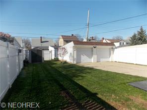 8302 Covington Ave, Parma, OH 44129 photo 6