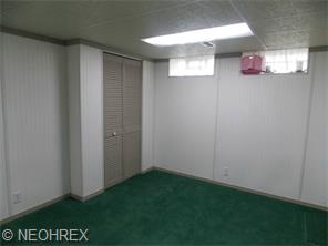 8302 Covington Ave, Parma, OH 44129 photo 4