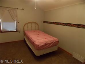 8302 Covington Ave, Parma, OH 44129 photo 2
